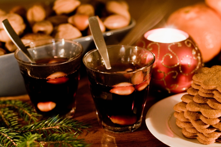Glühwein und Kekse